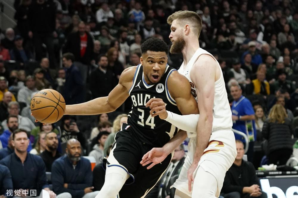 突显了这一 突显了这一